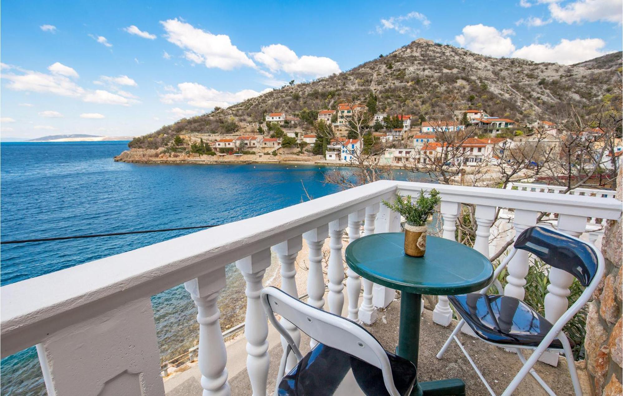 Cozy Apartment In Starigrad With House Sea View 외부 사진